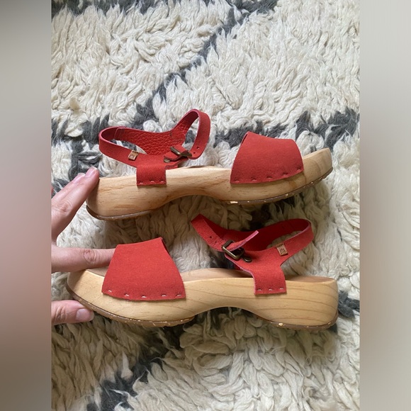 NWOT El Naturalista sandals in coral, size 40 (9.5) - Picture 2 of 6